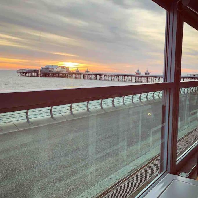Winter Gardens North Pier 2 Bed Lejlighed Blackpool Eksteriør billede